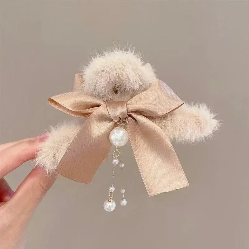 Hnewly cute winter outfits New Fashion Bow Tassel Pendant Hair Clips Korea Ponytail Plush Shark Claw Girls Fall and Winter Gift Hair Accessories