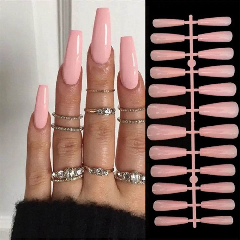 Hnewly 24Pcs Naked Pink French White Side False Nails Short Simple Nail Beauty Press on Fake Nails Full Cover Artificial Nails Tips