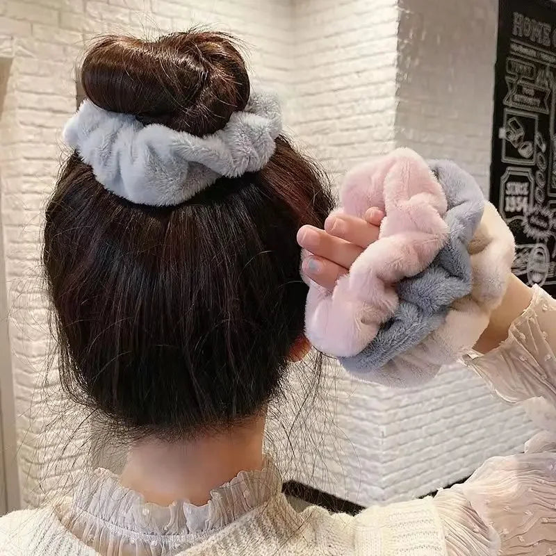 Hnewly Autumn Winter New Sweet Plush Soft Girls' Women Pompom Hair Ties Elastic Hair Band  Ropes  Accessories Headwear