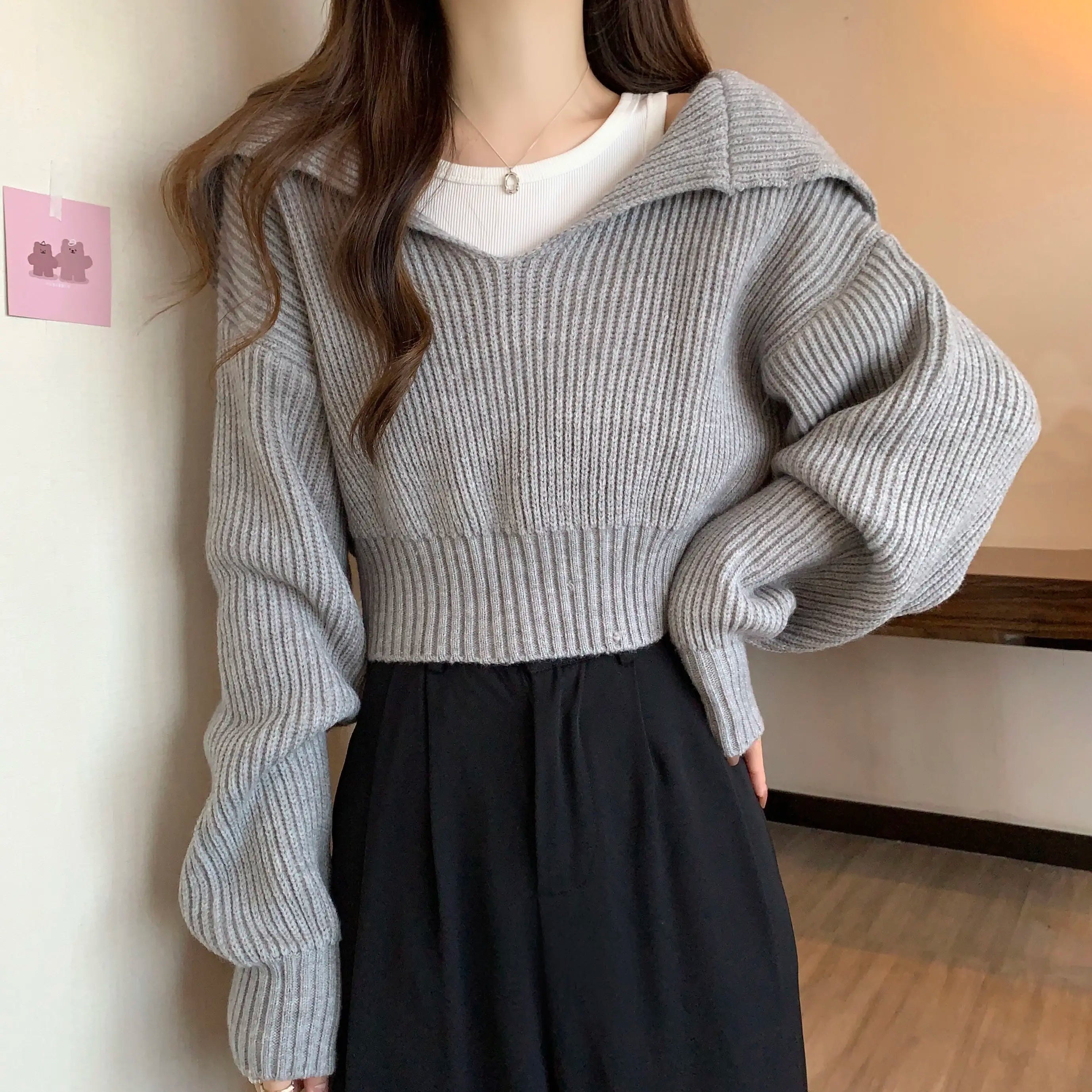 Hnewly Navy Neck V-neck Sweater for Petite Women Loose and Lazy Short Style Worn Outside Pullover Long Sleeved Knit Sweater