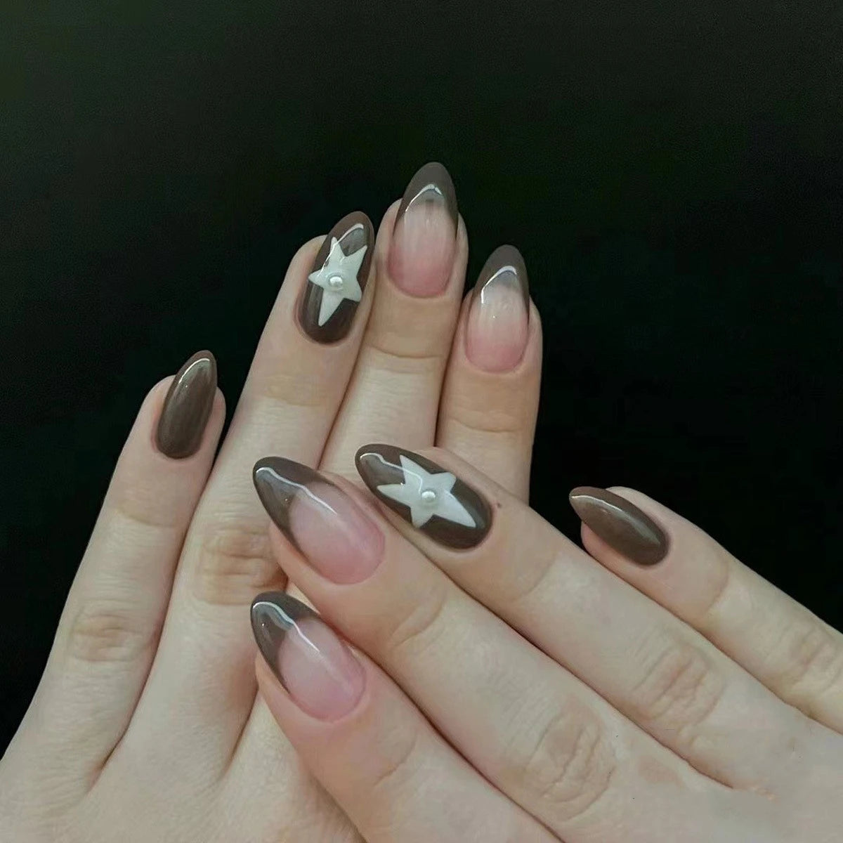 Hnewly Nude Color Press on Nails Red Five-pointed Star Designs Short Square Fake Nails Patches Y2K Girls Simple Charms Manicure