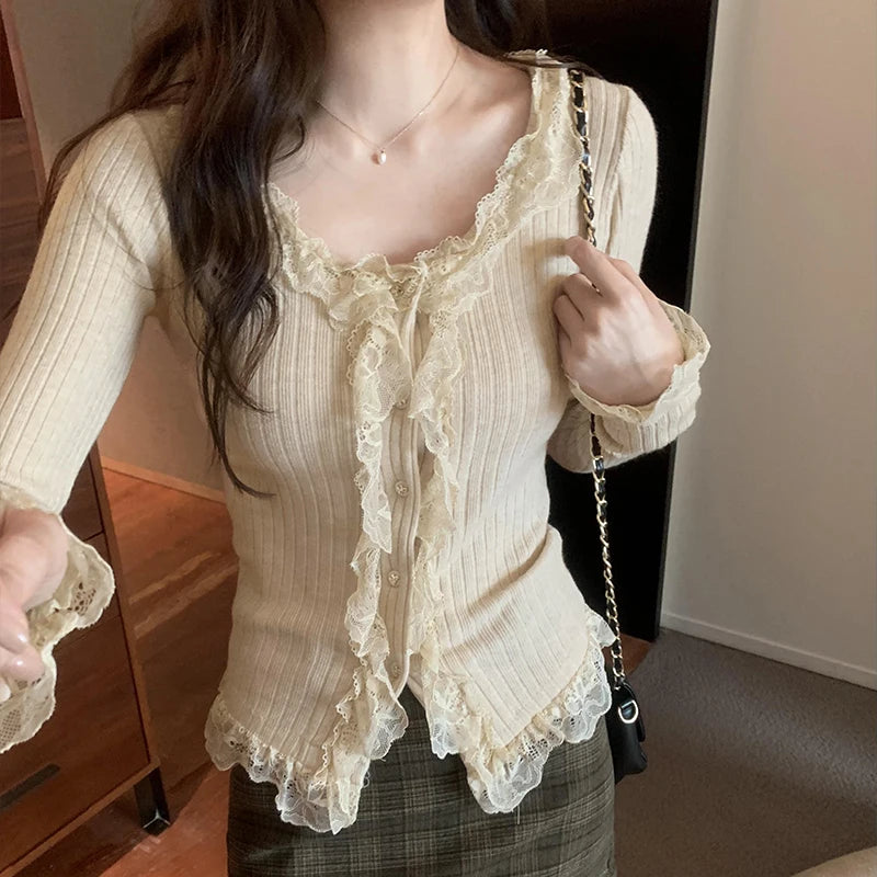 French Style Elegant Lace Stitching Knitted Tops Women 2024 New Spring Fashion V-neck Long Sleeve Slim Knitting Tee Shirt