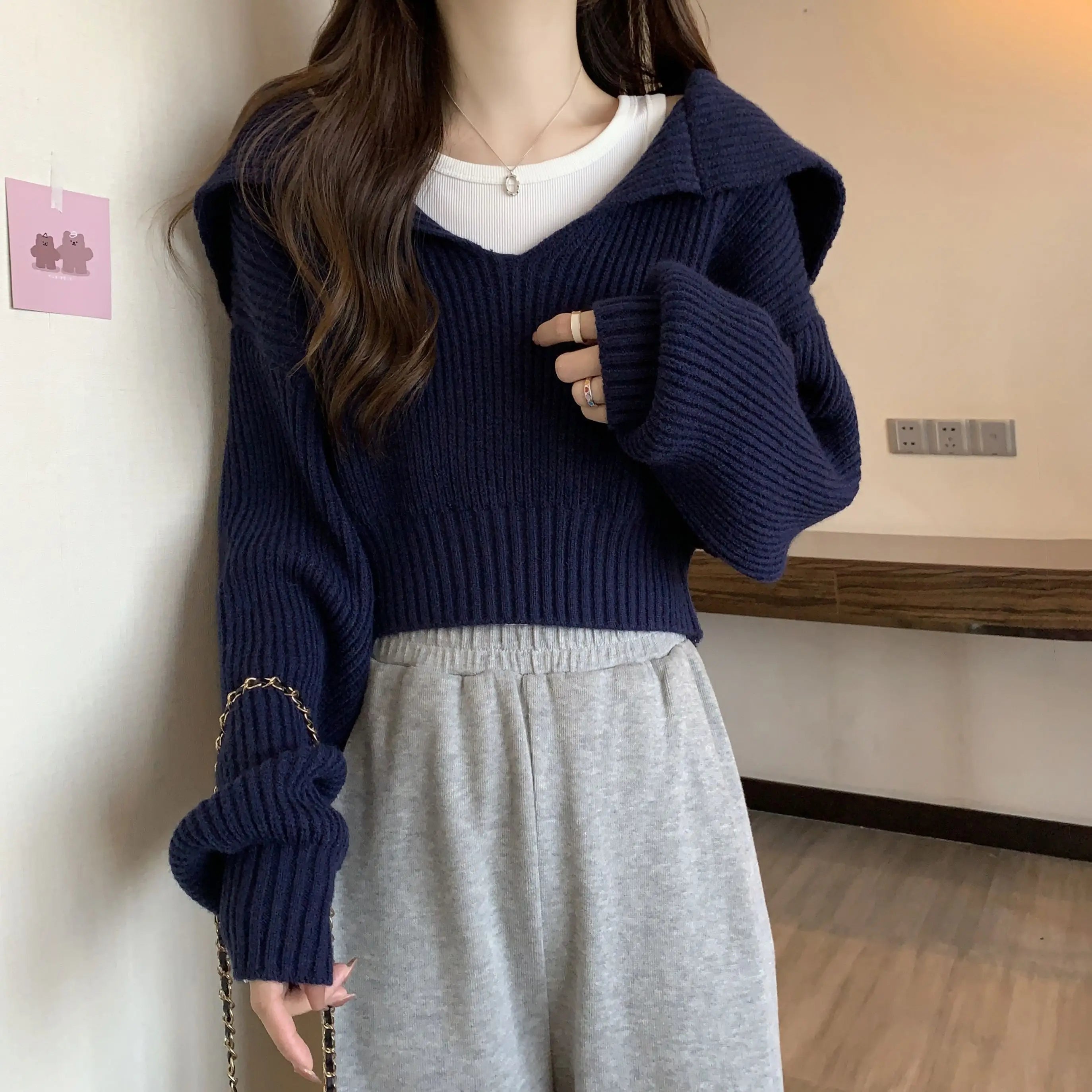 Hnewly Navy Neck V-neck Sweater for Petite Women Loose and Lazy Short Style Worn Outside Pullover Long Sleeved Knit Sweater