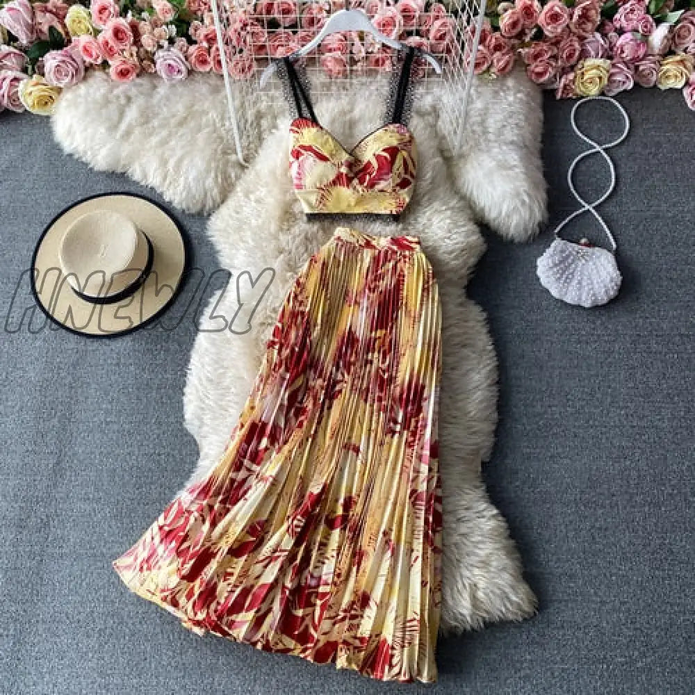 Bohemian Vacation Beach 2Pcs Set Women Floral Printed Short Strapless Tops And High Waist Pleated