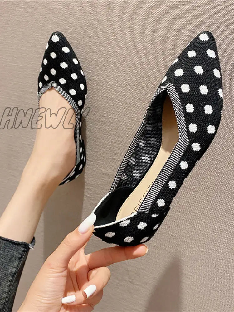 Hnewly - Contrast Color Pointed-Toe Polka-Dot V-Cut Low Heels Flat Shoes