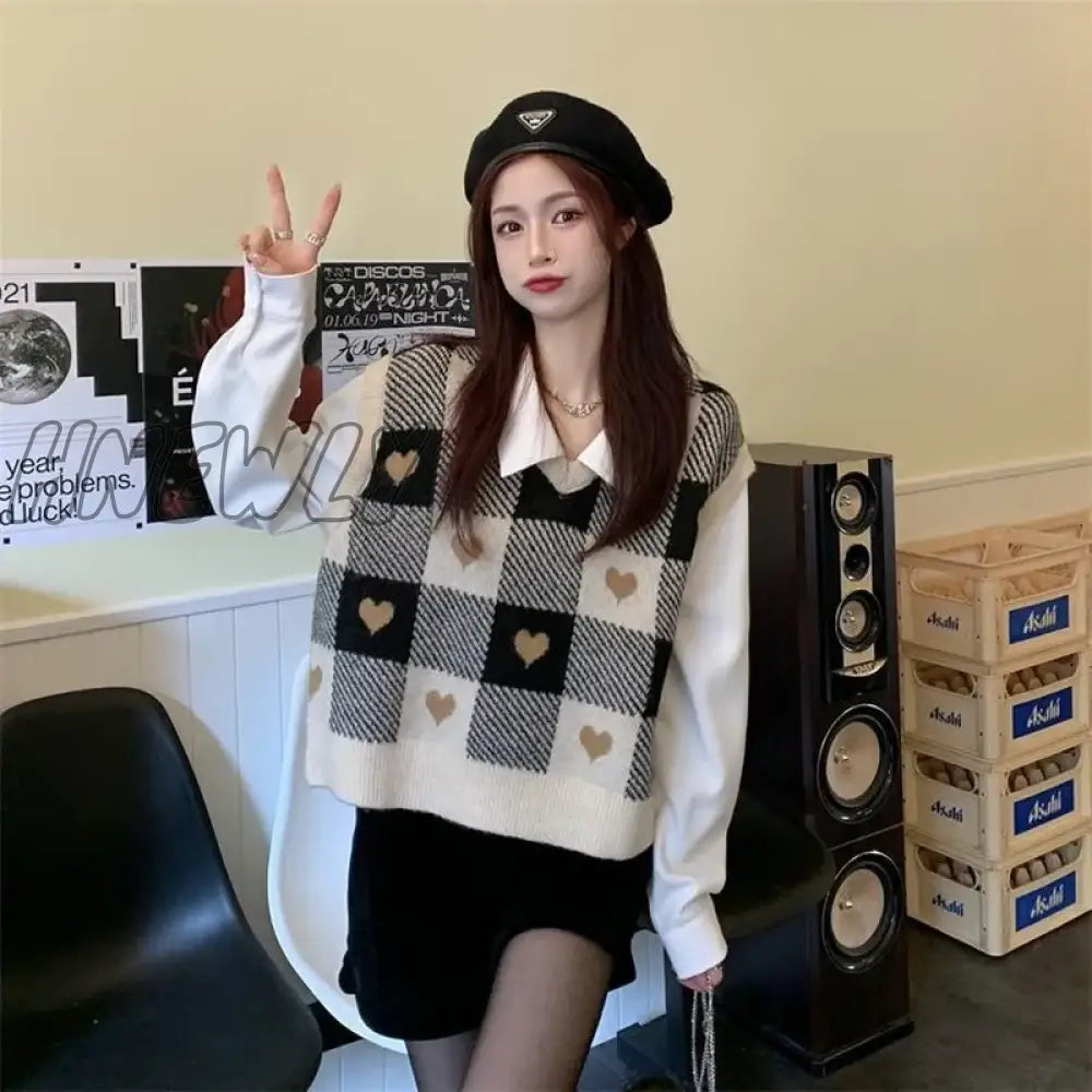 Hnewly Cute Checkered Sweater Vests Women Sweet V-Neck Female Ulzzang Heart-Knitted Sleeveless