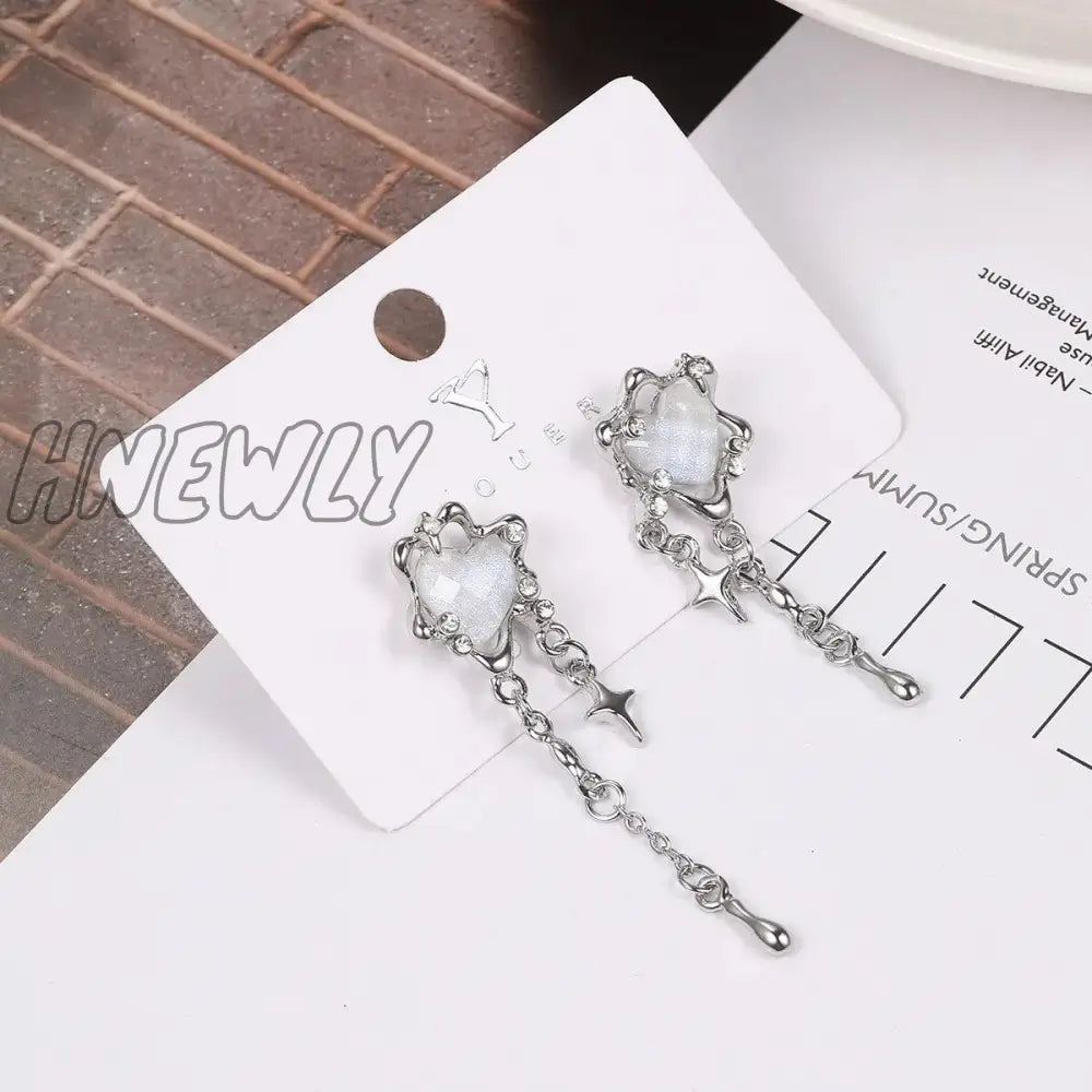 Hnewly New Sweet Cool Wind Love Tassel Star Earrings Women Design Senior Sense Of Fashion