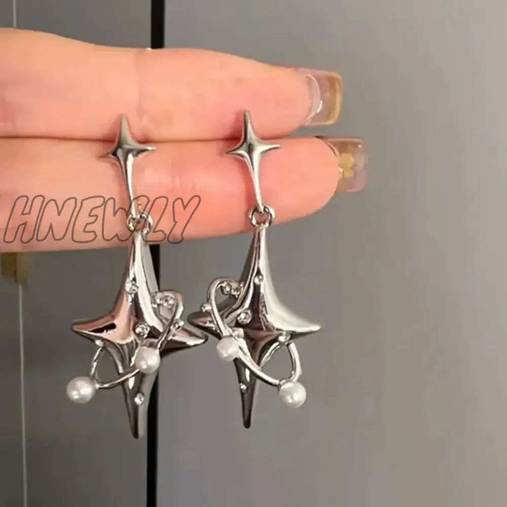 Hnewly New Sweet Cool Wind Love Tassel Star Earrings Women Design Senior Sense Of Fashion