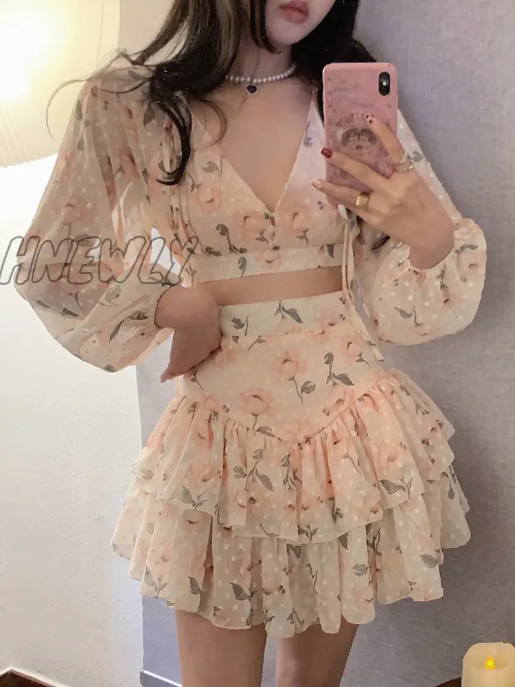 Hnewly Spring Summer Sweet Two Piece Set Sexy Backless Shirt Crop Top + Cake Skirt Suits Floral