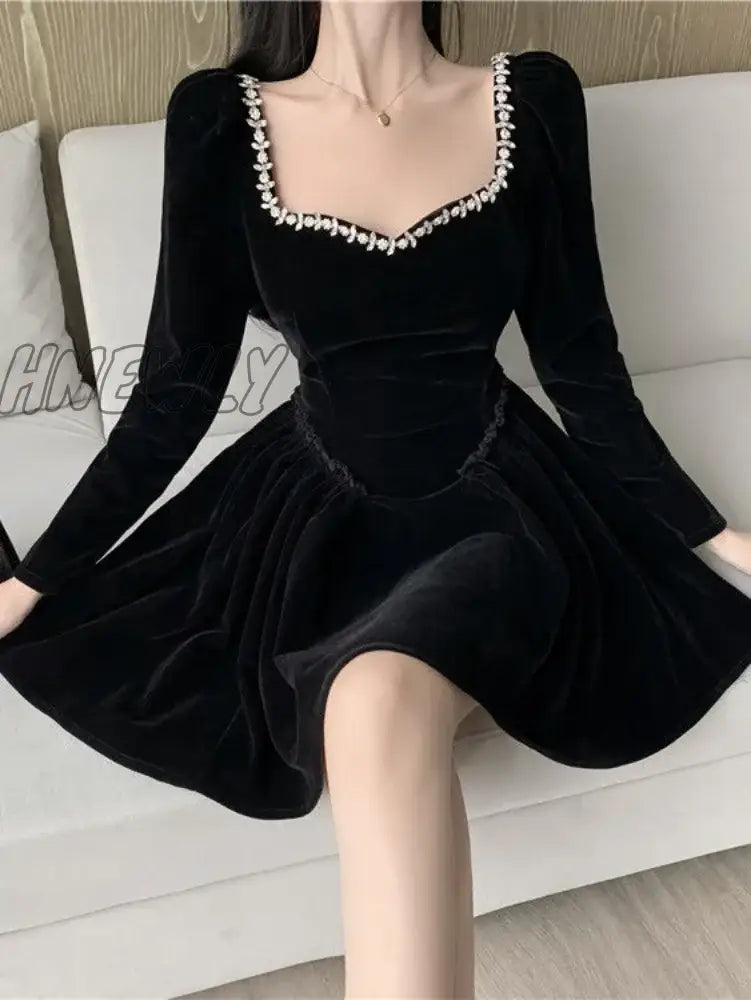 Hnewly Vintage Elegant Black Party Dresses Evening Retro Velvet Tepmweament Wrap Slim Mini Short