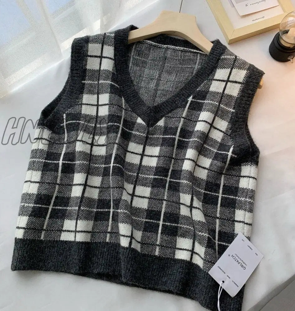 Hnewly Winter Plaid Sweater Vest Women Autumn/Winter Retro Loose - Fitting Pullover Sleeveless