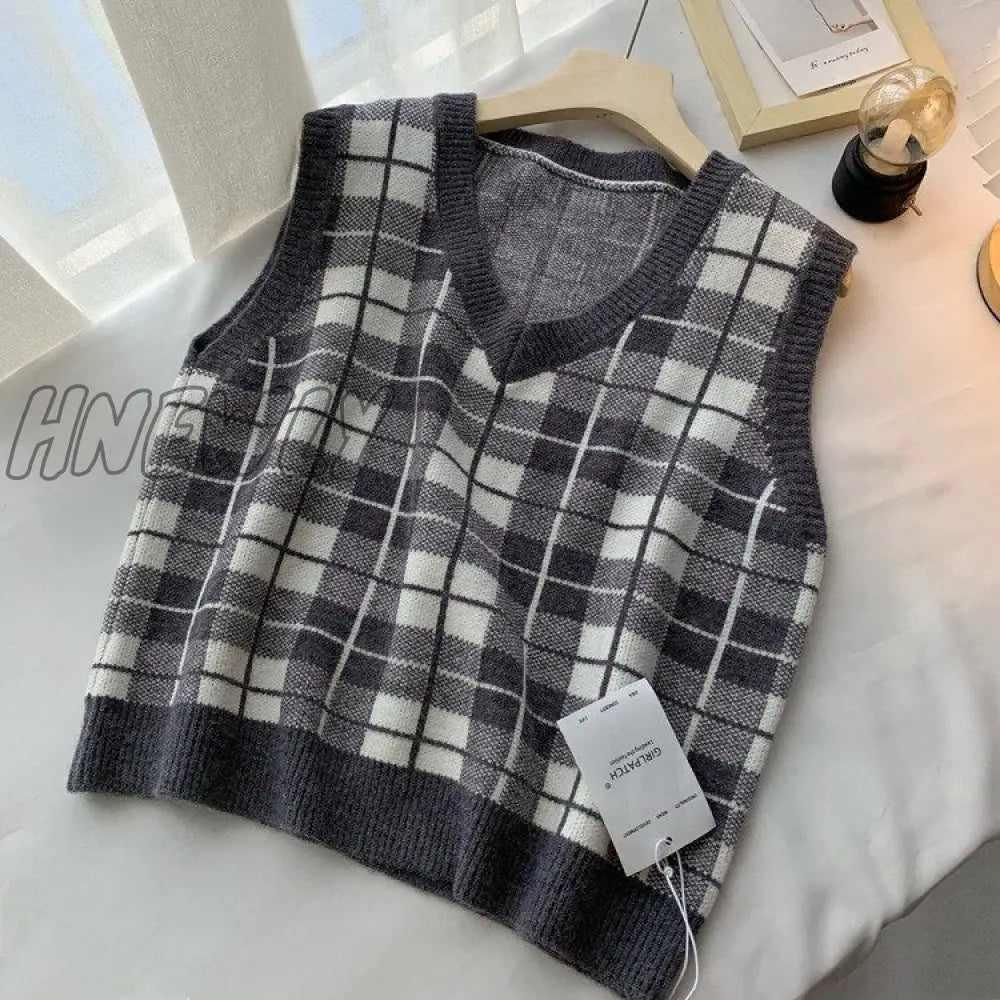 Hnewly Winter Plaid Sweater Vest Women Autumn/Winter Retro Loose - Fitting Pullover Sleeveless