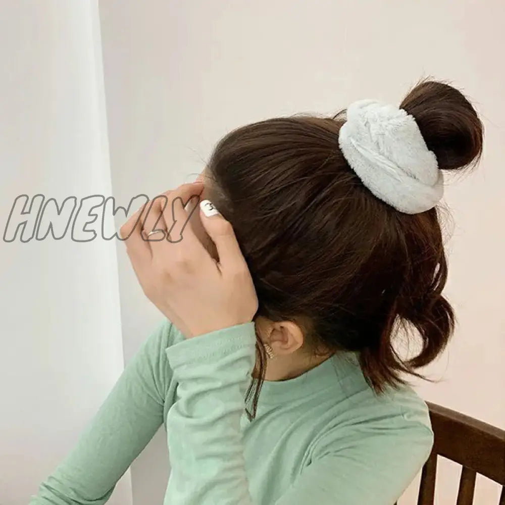 Hnewly Winter Warm Soft Hair Scrunchies For Women Girls Cute Plush Elastic Band Multicolor Rubber