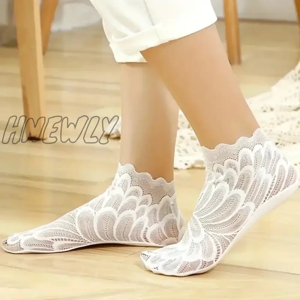 Hnewly Women Lace Flower Mesh Socks Non-Slip Invisible Liner Sock Female Elastic Comfy Thin