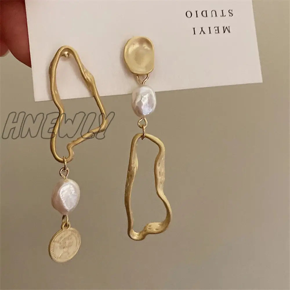 Long Baroque Pearl Earrings French Style Retro Fashion Temperament Luxury Jewelry Woman Party